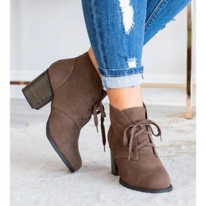 “All laced up” chic soul booties